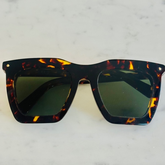 Louis Vuitton Acetate La Grande Bellezza Sunglasses - Picture 6 of 13